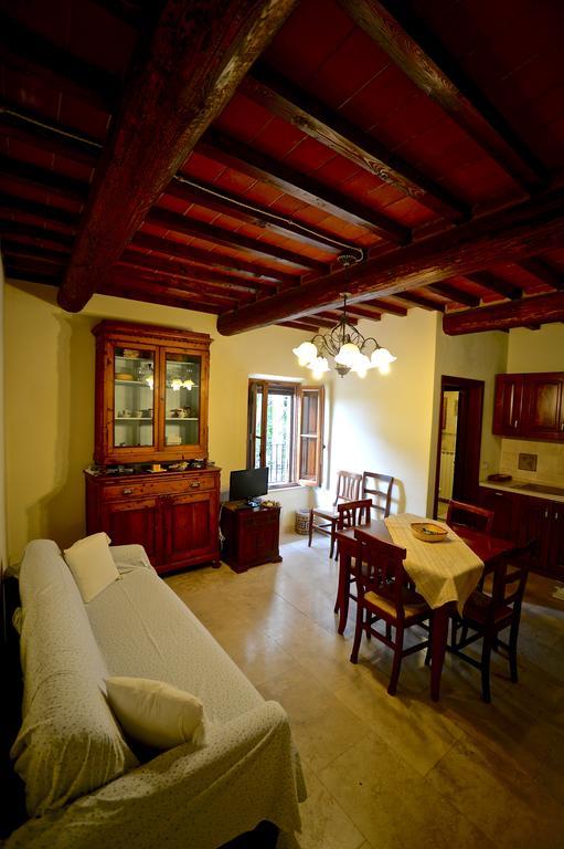 Hostal La Spiga D'Oro Pozzo  Exterior foto
