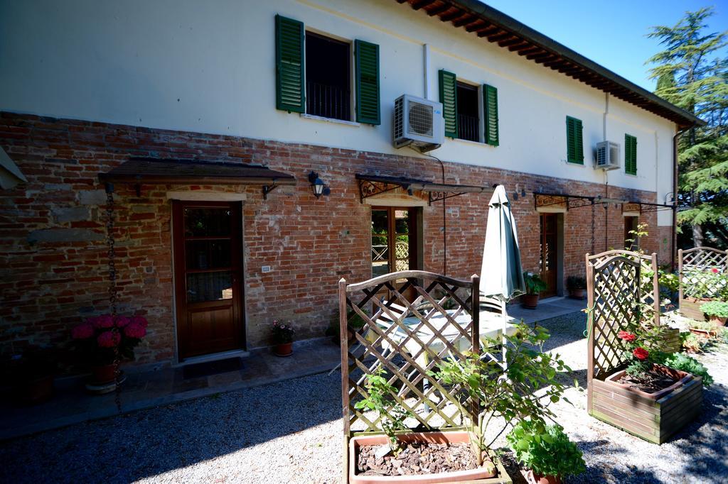 Hostal La Spiga D'Oro Pozzo  Exterior foto